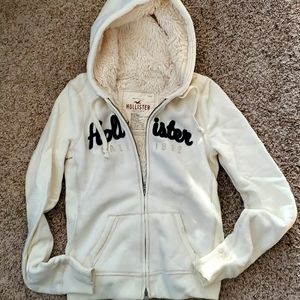 Hollister womens M Zip Hoodie Heavy and Comfortabl
